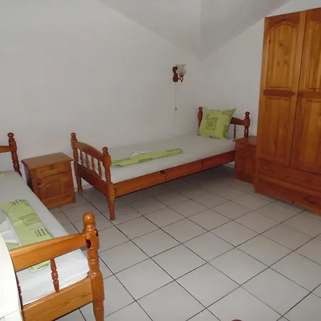 Konukevi Topalovi 2*