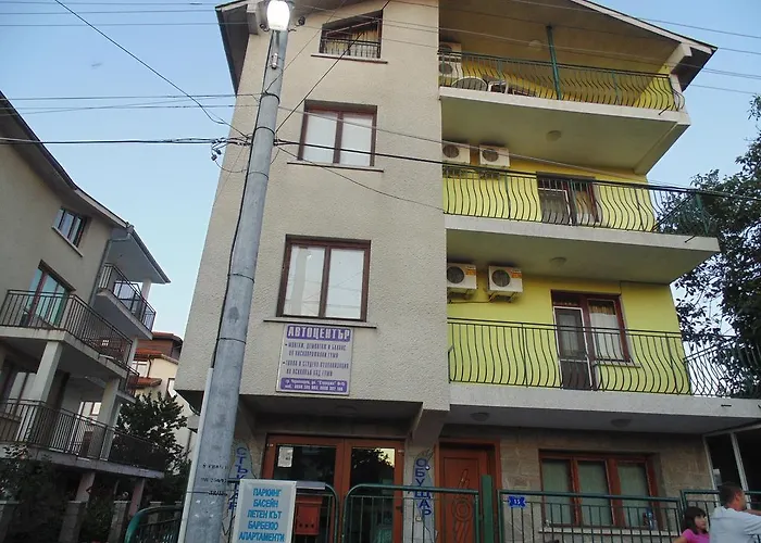 Gæstehus Topalovi 2*