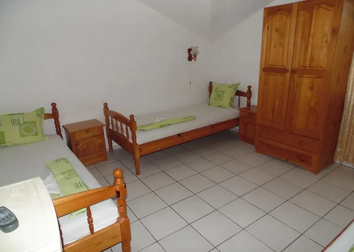 Gæstehus Topalovi 2*